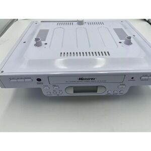 MEMOREX UNDER-CABINET CD AM/FM/STEREO RADIO WITH LIGHT MODEL 4700